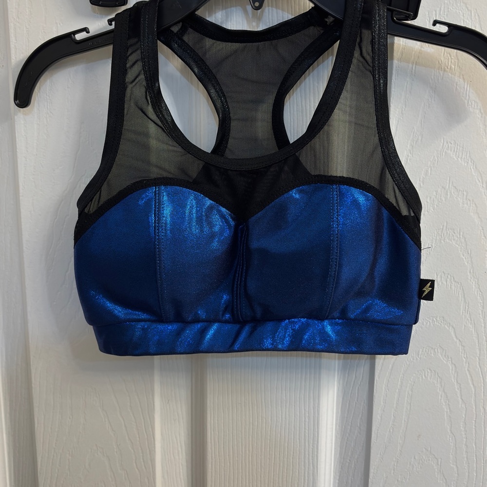 Cleo the Hurricane pole top